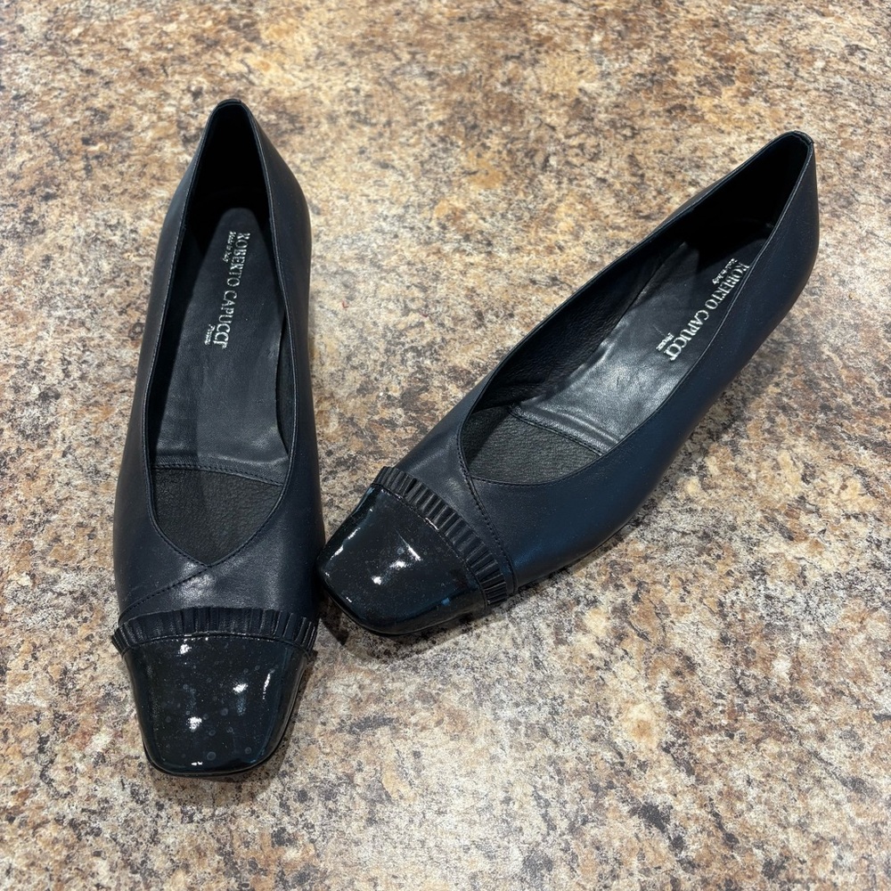 12 AA Roberto Capucci Navy shoes